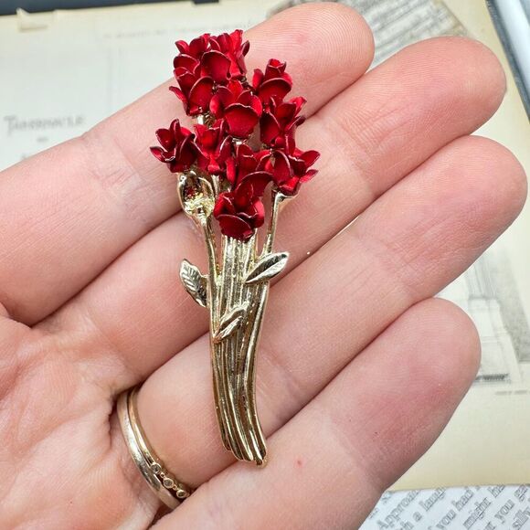 Vintage Red Flower Bouquet Arrangement Brooch Pin - Picture 2 of 4